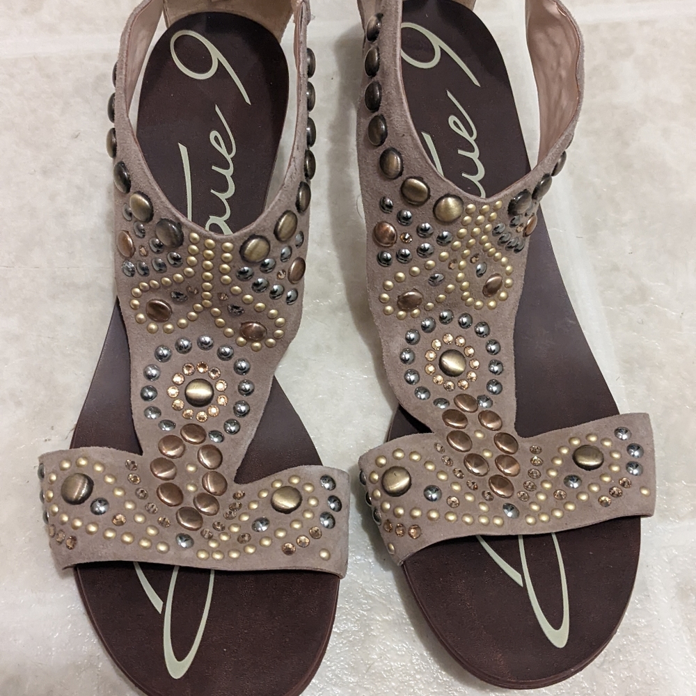 Boutique 9 sandals SZ 10
